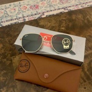 Ray-Ban Hexagonal Flat Sunglasses